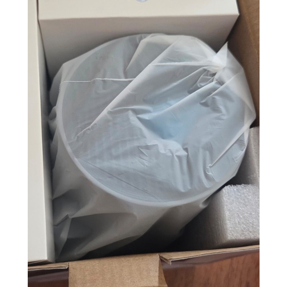 Mini Projector 4K Support, Smart Projector - Picture 9 of 9